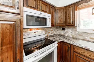 1118 Chambers Dr, Colorado Springs, CO 80904 - Photo 7