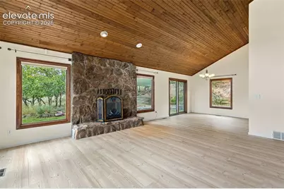 1440 Oak Hills Drive, Colorado Springs, CO 80919 - Photo 7
