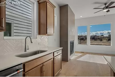 4515 Peak Crest View, Colorado Springs, CO 80918 - Photo 13