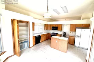 8402 Sutterfield Dr, Colorado Springs, CO 80920 - Photo 17