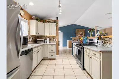675 E McClave Drive, Pueblo, CO 81007 - Photo 9