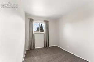 1924 McCooke Dr, Colorado Springs, CO 80910 - Photo 15