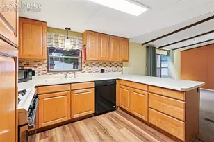 30 Shangra La Dr, Colorado Springs, CO 80907 - Photo 9