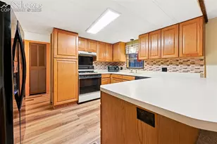 30 Shangra La Dr, Colorado Springs, CO 80907 - Photo 11