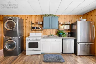 421 N Center St, Woodland Park, CO 80863 - Photo 33