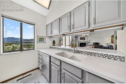 930 Fontmore Road #D, Colorado Springs, CO 80904 - Photo 7
