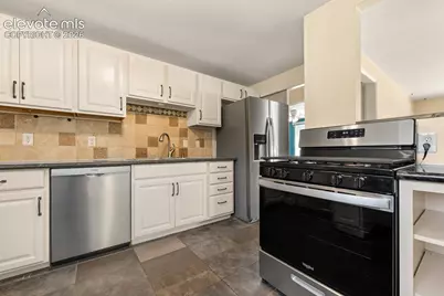2140 Robin Drive, Colorado Springs, CO 80909 - Photo 15