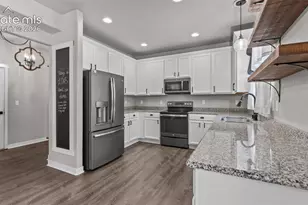 7815 Dry Willow Wy, Colorado Springs, CO 80908 - Photo 11