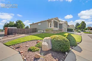 7716 Amberly Dr, Colorado Springs, CO 80923 - Photo 3