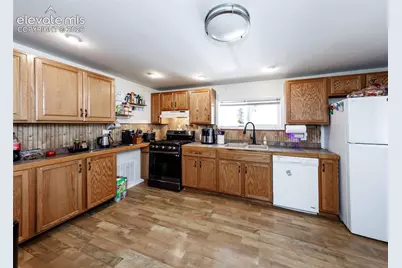 708 W 10th Street, Walsenburg, CO 81089 - Photo 11