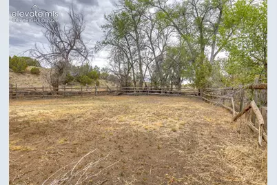 708 W 10th Street, Walsenburg, CO 81089 - Photo 35