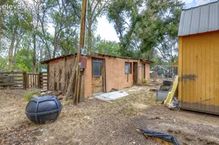 708 W 10th St, Walsenburg, CO 81089 - Photo 27