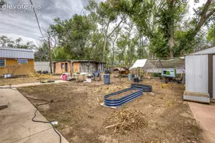 708 W 10th St, Walsenburg, CO 81089 - Photo 31