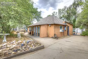 708 W 10th St, Walsenburg, CO 81089 - Photo 3