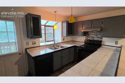 6818 Ravencrest Drive, Colorado Springs, CO 80919 - Photo 5