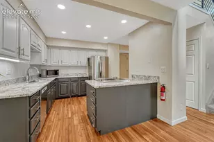 6516 Foxdale Cir, Colorado Springs, CO 80919 - Photo 5