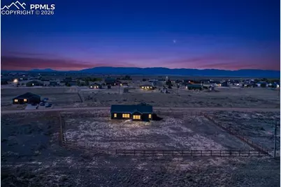 667 E Vermillion Drive, Pueblo, CO 81007 - Photo 27