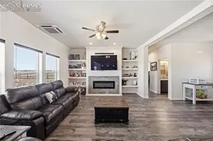 667 E Vermillion Dr, Pueblo, CO 81007 - Photo 9