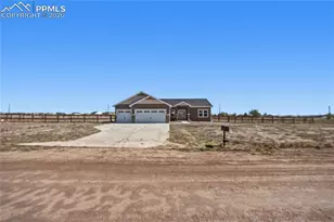 667 E Vermillion Dr, Pueblo, CO 81007 - Photo 5