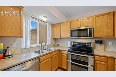 652 Echo Lane, Colorado Springs, CO 80904 - Photo 9