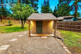 221 S Fairview St, Woodland Park, CO 80863 - Photo 25