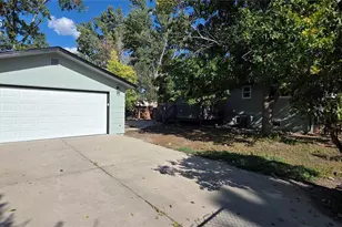 1404 Keaton Ln, Colorado Springs, CO 80909 - Photo 7