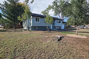 1404 Keaton Ln, Colorado Springs, CO 80909 - Photo 3