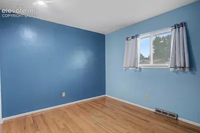 2110 Greenwich Circle, Colorado Springs, CO 80909 - Photo 25