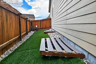 10646 Abrams Dr, Colorado Springs, CO 80925 - Photo 45