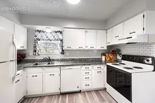 1173 Willow Bend Cir, Colorado Springs, CO 80918 - Photo 9