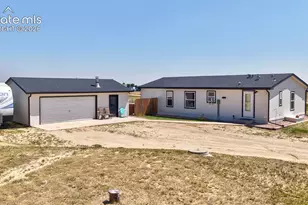 3320 Hoofbeat Rd, Peyton, CO 80831 - Photo 3