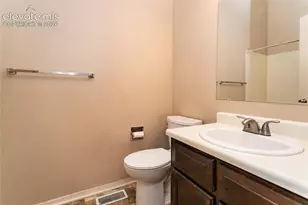 6853 Mountain Top Ln, Colorado Springs, CO 80919 - Photo 19