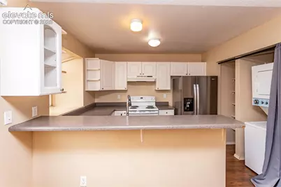 6853 Mountain Top Lane, Colorado Springs, CO 80919 - Photo 9