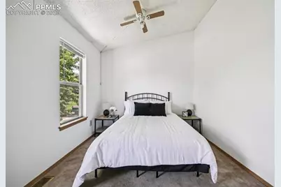 4220 Hunting Meadows Circle, Colorado Springs, CO 80916 - Photo 23