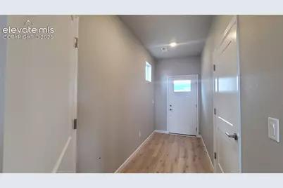 729 Belleza View, Colorado Springs, CO 80907 - Photo 3