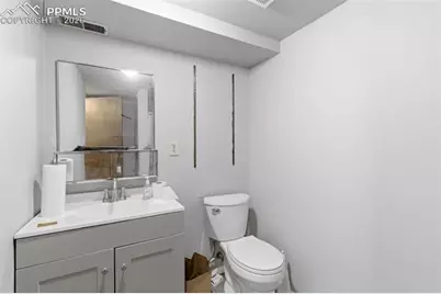 1824 W Platte Avenue, Colorado Springs, CO 80904 - Photo 29