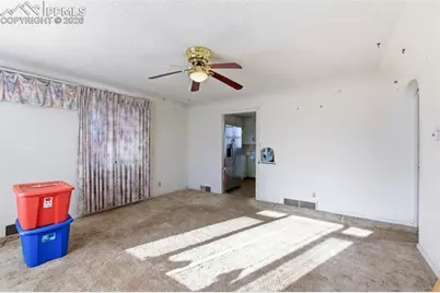 1824 W Platte Avenue, Colorado Springs, CO 80904 - Photo 5