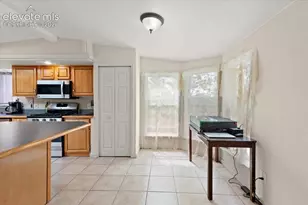 544 N Raymont Dr, Pueblo, CO 81007 - Photo 9