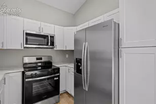 2385 Ambleside Dr, Colorado Springs, CO 80915 - Photo 13
