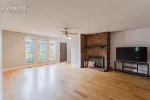 406 Valley Hi Cir, Colorado Springs, CO 80910 - Photo 11