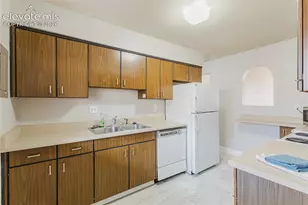 406 Valley Hi Cir, Colorado Springs, CO 80910 - Photo 17