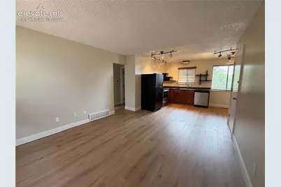 2959 Mesa Road #C, Colorado Springs, CO 80904 - Photo 5