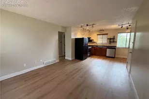 2959 Mesa Rd, Colorado Springs, CO 80904 - Photo 5