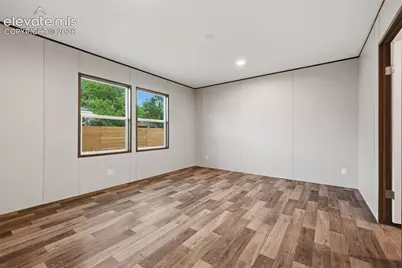 281 E Stewart Drive, Pueblo, CO 81007 - Photo 21