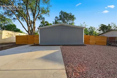 281 E Stewart Drive, Pueblo, CO 81007 - Photo 37