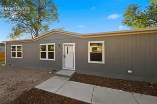 281 E Stewart Dr, Pueblo, CO 81007 - Photo 1