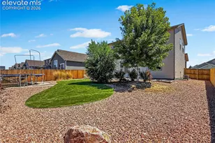 6940 Peachleaf Dr, Colorado Springs, CO 80925 - Photo 37