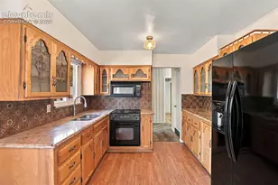 319 Fairfax St, Colorado Springs, CO 80911 - Photo 15