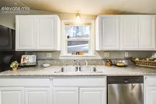 542 W Boulder St, Colorado Springs, CO 80905 - Photo 17
