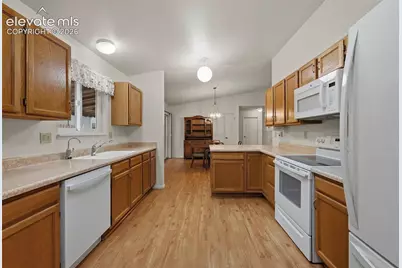 2612 Patriot Heights, Colorado Springs, CO 80904 - Photo 5